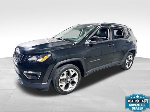 Used 2018 Jeep Compass Limited AWD/4WD image 2