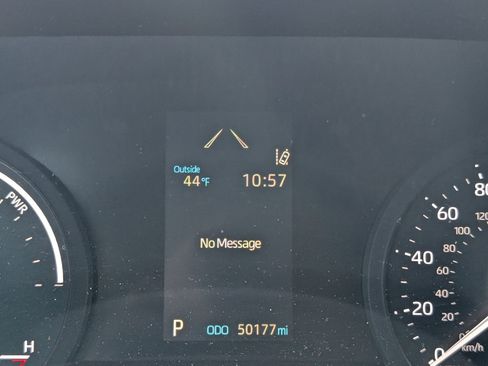 Used 2023 Toyota Sienna XLE image 13