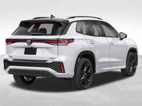 New 2026 Volkswagen Tiguan SE R-Line AWD/4WD image 2