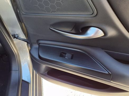 Used 2020 Lexus ES 350 w/ Premium Package FWD image 24