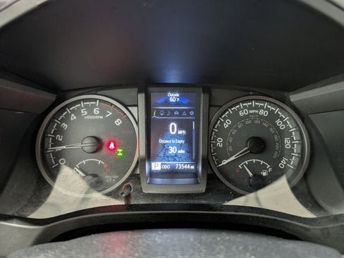 Used 2018 Toyota Tacoma TRD Sport image 23