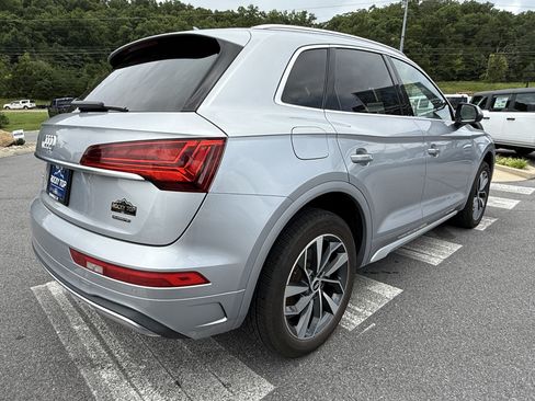 Used 2021 Audi Q5 2.0T Premium w/ Convenience Package AWD/4WD image 5