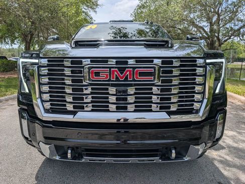 Used 2024 GMC Sierra 2500 Denali w/ Denali Reserve Package image 2