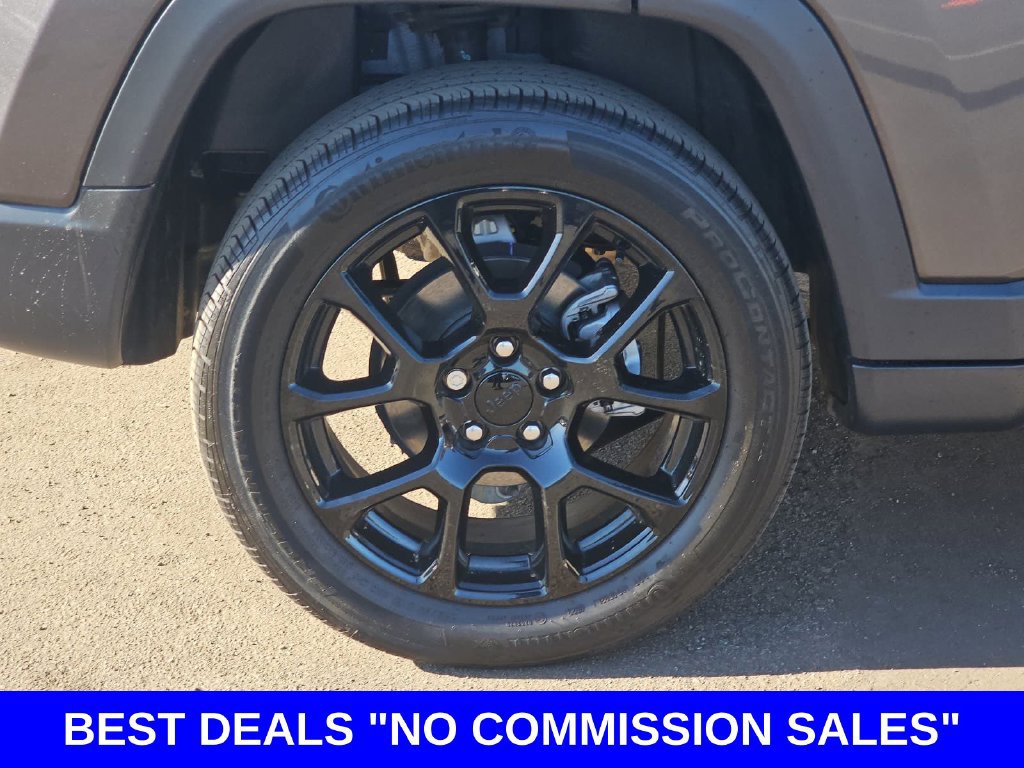 Used 2023 Jeep Compass Latitude w/ Sun and Sound Group AWD/4WD image 37