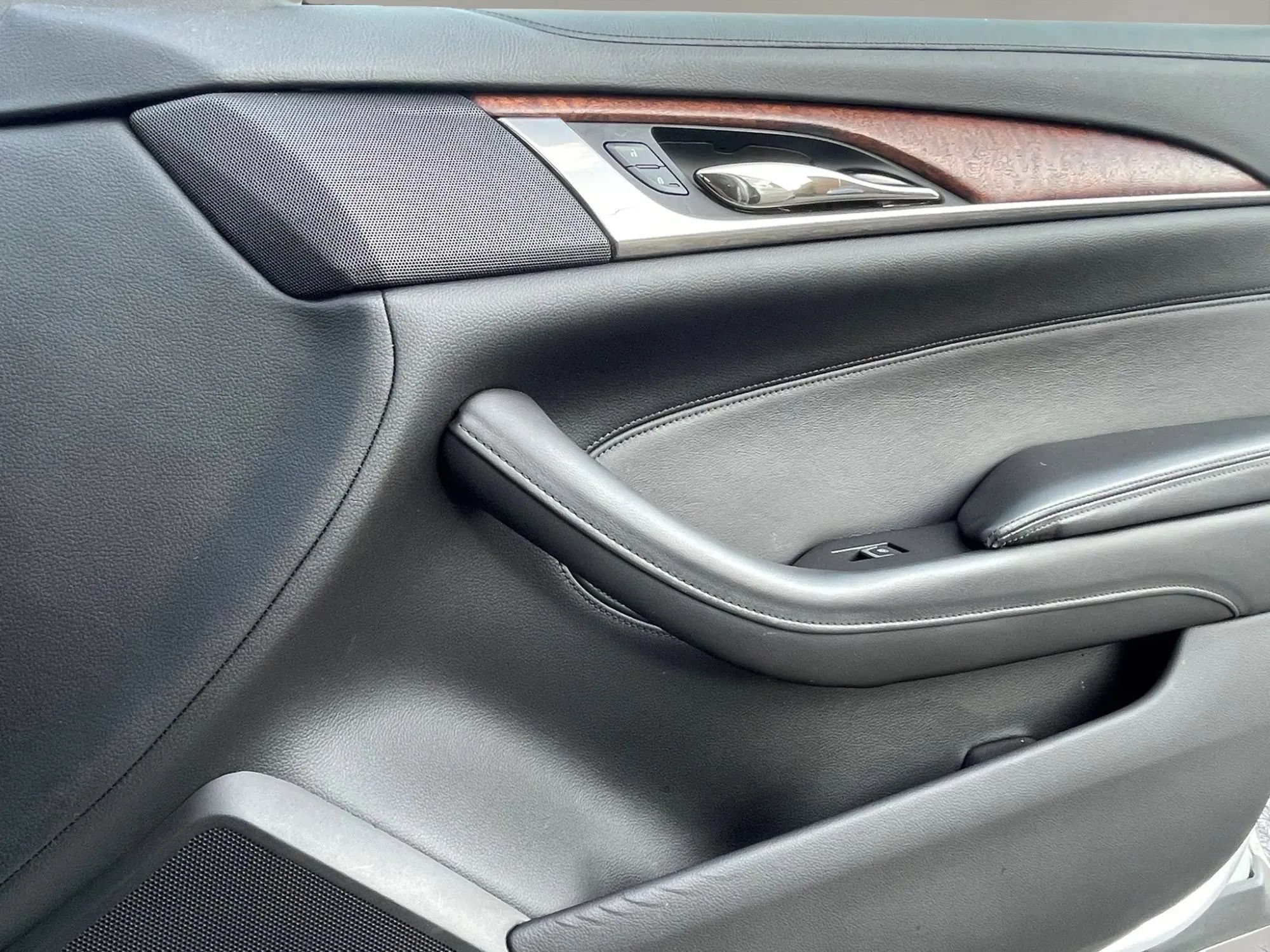 Used 2019 Cadillac CTS Luxury RWD image 46