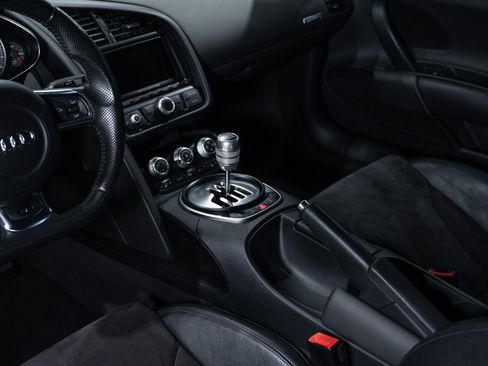 Used 2012 Audi R8 V8 image 42