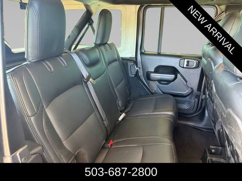 Used 2019 Jeep Wrangler Unlimited Rubicon AWD/4WD image 16
