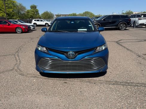 Used 2019 Toyota Camry LE FWD image 2