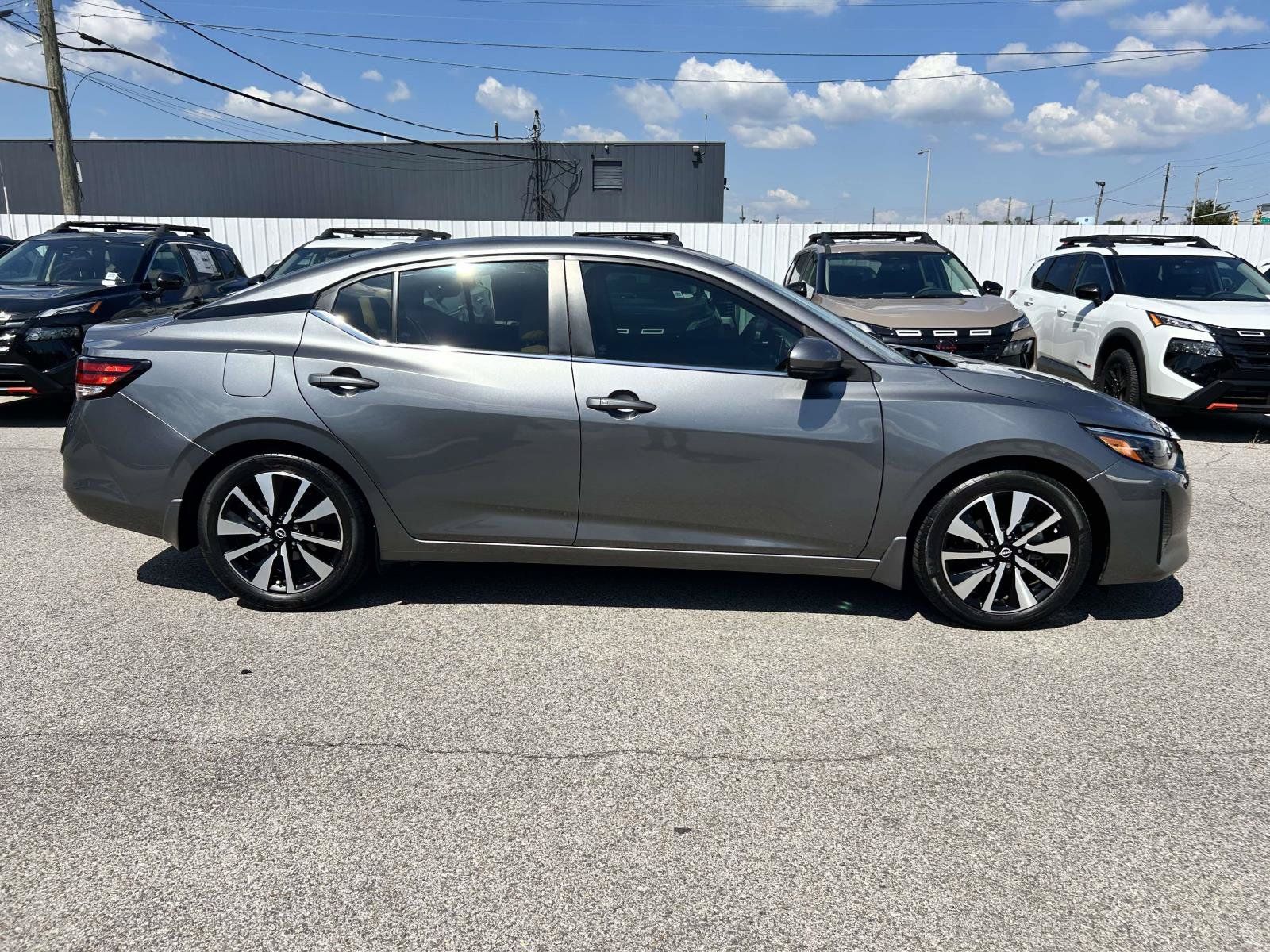 Used 2024 Nissan Sentra SV w/ SV Premium Package FWD image 2