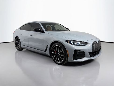 New 2026 BMW i4 eDrive40 w/ M Sport Package RWD image 4