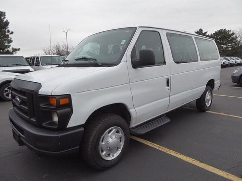 Used 2012 Ford E-350 and Econoline 350 XL w/ PWR Windows & Locks Group image 3