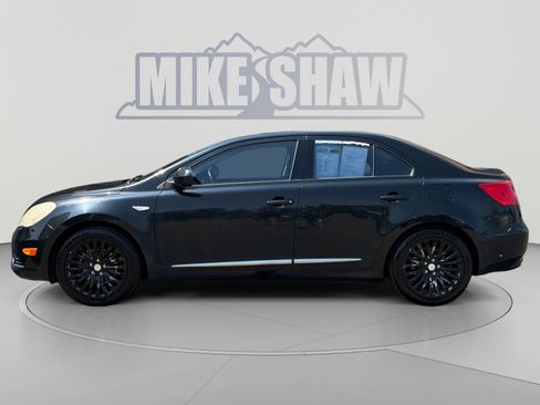 Used 2010 Suzuki Kizashi GTS FWD image 2