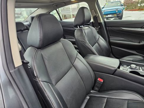 Used 2023 Nissan Maxima SL image 12