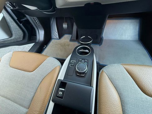 Used 2015 BMW i3 w/ Range Extender image 25