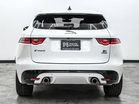 Used 2020 Jaguar F-PACE S image 7