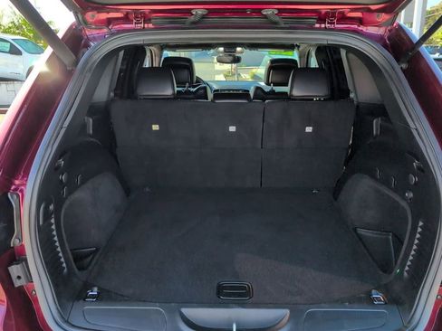 Used 2018 Jeep Grand Cherokee Altitude image 27