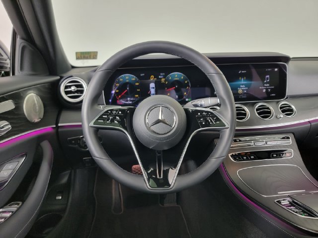 Used 2023 Mercedes-Benz E 350 4MATIC Sedan image 23