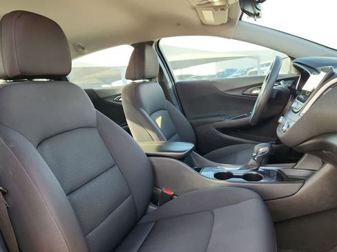 Used 2024 Chevrolet Malibu LT image 18
