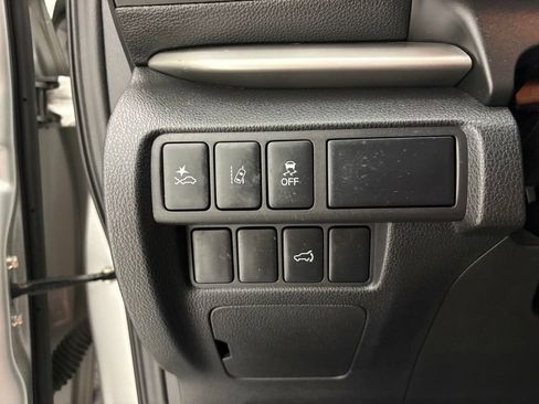 Used 2024 Mitsubishi Eclipse Cross SE AWD/4WD image 9