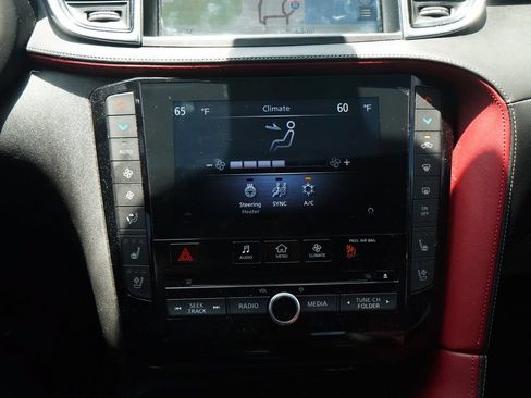 Used 2023 INFINITI QX50 Sport FWD image 23