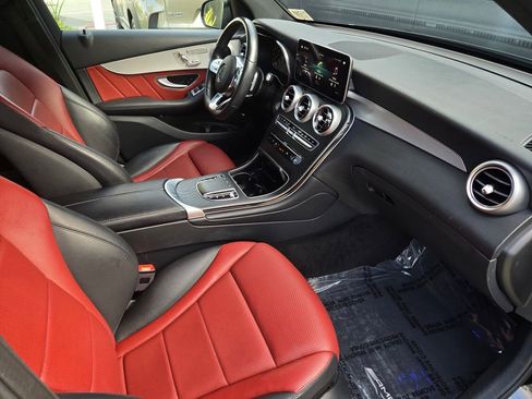 Used 2022 Mercedes-Benz GLC 300 image 17