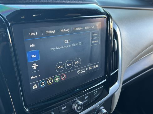 Used 2023 Chevrolet Traverse LT AWD/4WD image 18