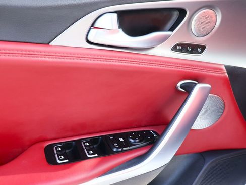 Used 2019 Kia Stinger GT2 image 39