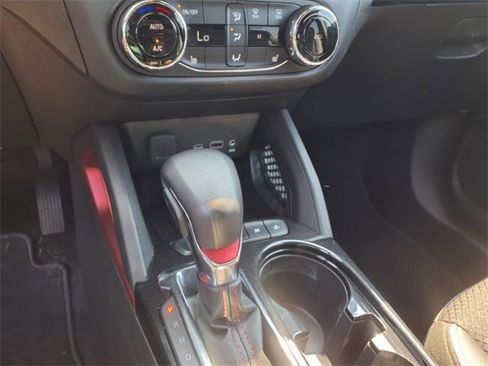 Used 2023 Chevrolet TrailBlazer RS w/ Convenience Package image 18