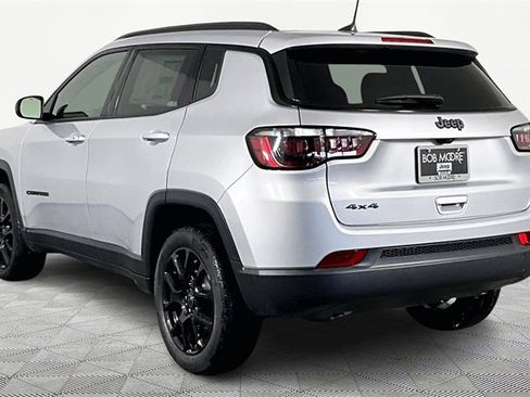 New 2026 Jeep Compass Latitude image 4