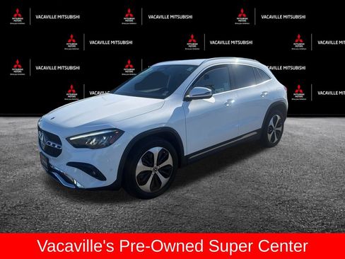 Used 2025 Mercedes-Benz GLA 250 4MATIC image 1