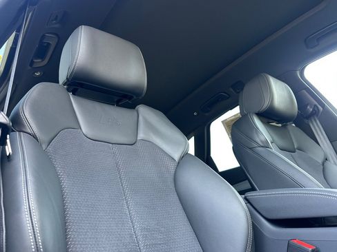 Used 2024 Audi Q5 e Prestige image 21