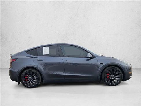 Used 2023 Tesla Model Y Performance image 4