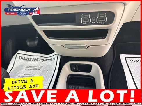 Used 2023 Chrysler Voyager LX image 25