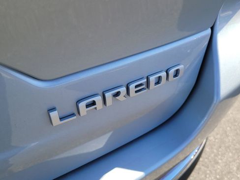 New 2025 Jeep Grand Cherokee Laredo image 7