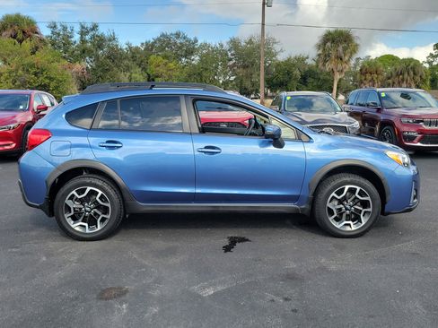 Used 2016 Subaru Crosstrek 2.0i Limited image 7