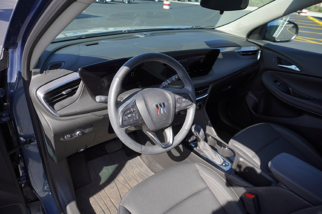 Used 2024 Buick Encore GX Preferred w/ Comfort Package AWD/4WD image 23
