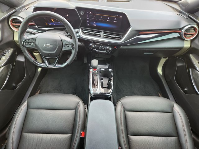 Used 2024 Chevrolet Trax RS w/ Sunroof Package FWD image 25