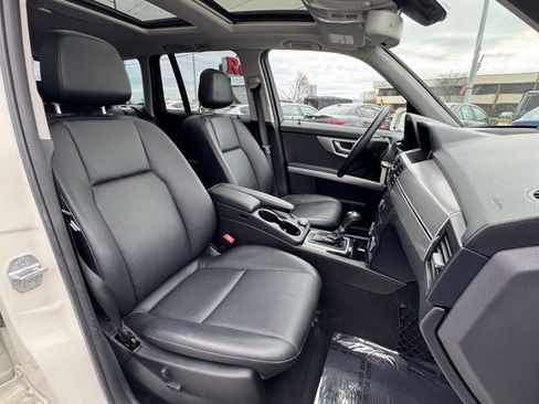 Used 2011 Mercedes-Benz GLK 350 4MATIC image 30
