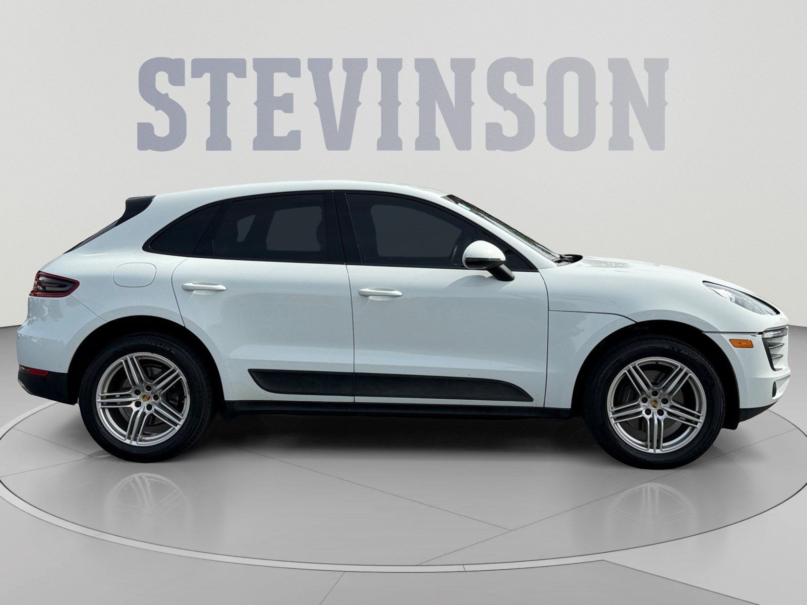 Used 2017 Porsche Macan AWD/4WD image 6