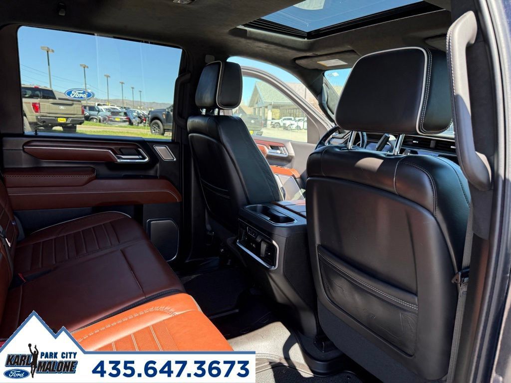 Used 2024 GMC Sierra 3500 Denali Ultimate AWD/4WD image 35