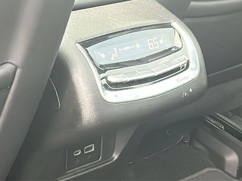 Certified 2022 Cadillac XT6 Sport w/ Technology Package image 34