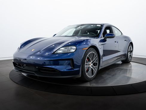 New 2025 Porsche Taycan 4S image 25