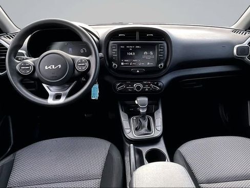 Used 2023 Kia Soul LX w/ Option Group 015 image 7
