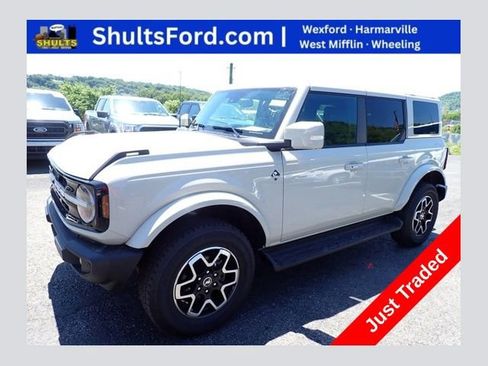 Used 2025 Ford Bronco Outer Banks AWD/4WD image 1
