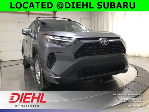 Used 2022 Toyota RAV4 XLE w/ Convenience Package image 1