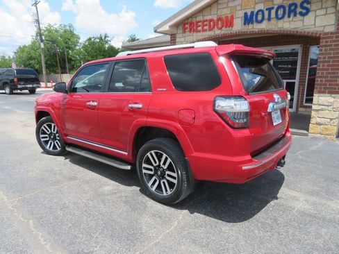 Used 2022 Toyota 4Runner Limited AWD/4WD image 7