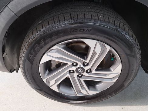 Used 2023 Hyundai Santa Fe SEL image 30