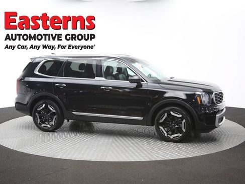 Used 2025 Kia Telluride S FWD image 47