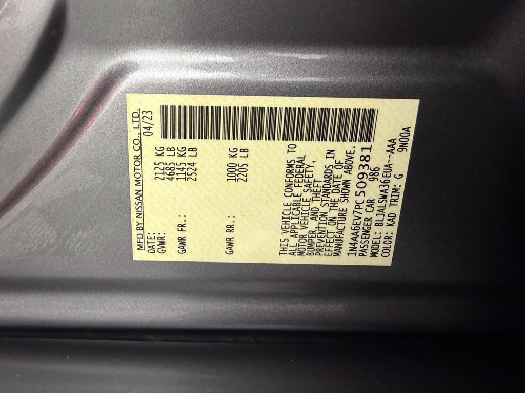 Used 2023 Nissan Maxima SR w/ Sport Mat Group FWD image 27