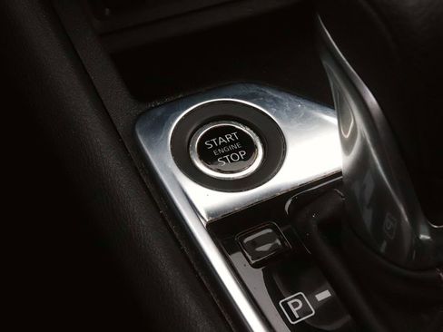 Used 2025 Nissan Sentra SV FWD image 19